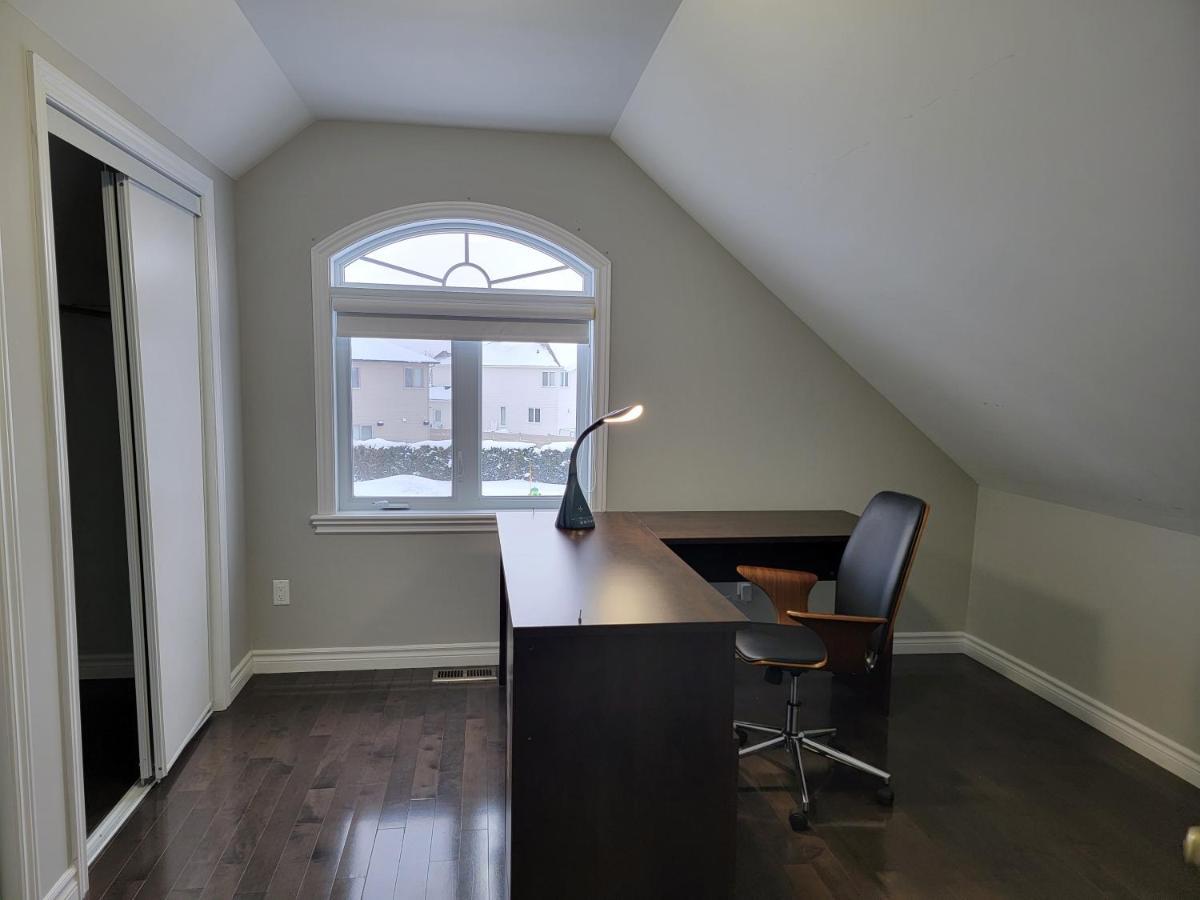 Beautiful Single House In Rockland,On Apartment Exterior photo